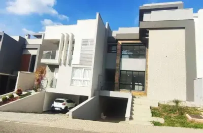 Triplex a venda no condomínio boulevard privillege no bairro uberaba