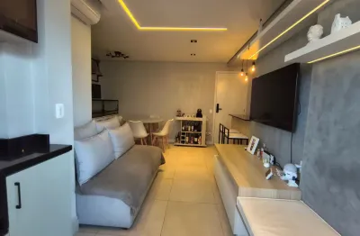 Lindo Apartamento no Tatuapé - 57m² - 2 Quartos com 1 Suíte - 1 Vaga Coberta