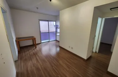 Apartamento com 47m² na Liberdade | 1 Dormitório com Varanda e Vaga Coberta