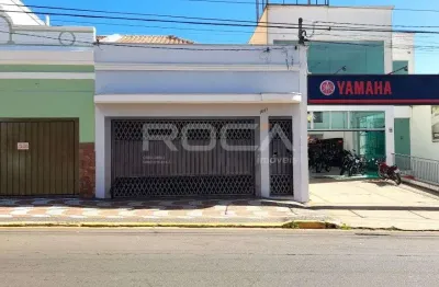 Casa à venda no centro de são carlos: 03 dormitórios e churrasqueira!