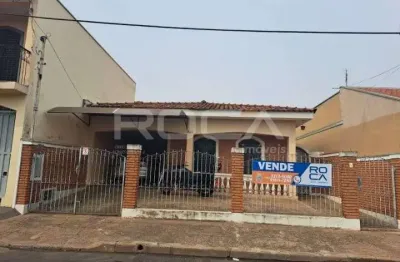 Casa padrão à venda na vila são josé, são carlos - 3 dormitórios e 3 vagas de garagem