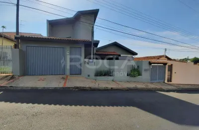Linda casa padrão à venda e locação no centro de são carlos