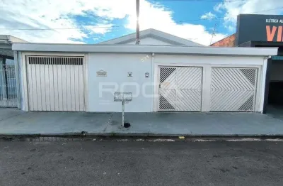 Casa Padrão à Venda e Locação em Vila São José - São Carlos com 4 Dormitórios e 3 Vagas