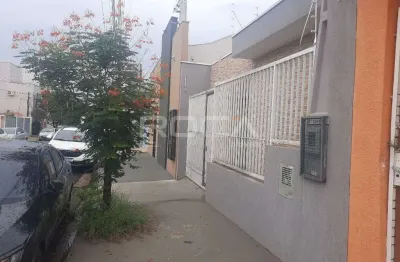 Casa padrão com edícula à venda no centro de são carlos!