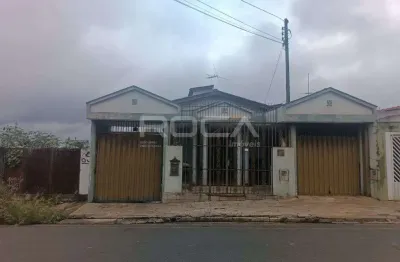 Casa de alto padrão com 3 dormitórios e 9 garagens no bairro silvio vilari em são carlos