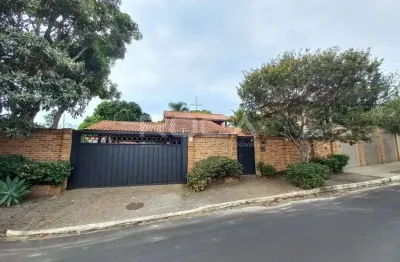 Casa de alto padrão com piscina e sauna na samambaia, são carlos