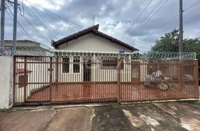 Casa padrão com 3 dormitórios no centro de são carlos