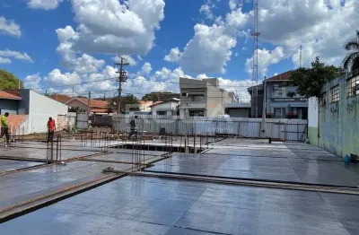 Apartamento de 2 dormitórios com suíte no centro de são carlos