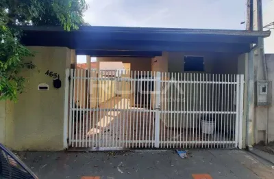 Casa no jardim são carlos, são carlos: 2 dormitórios, 2 banheiros, 2 garagens cobertas!