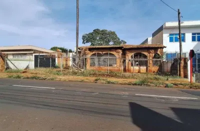 Casa de alto padrão no centro de são carlos - 4 dormitórios e suíte