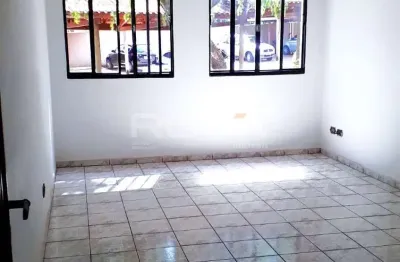 Apartamento de 3 dormitórios no jardim jóckei club a, são carlos