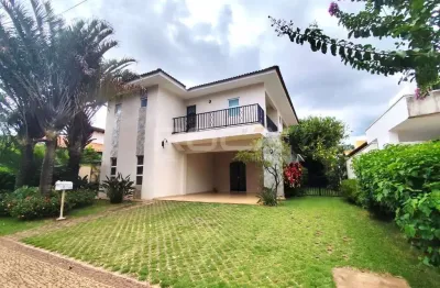 Casa de luxo com 3 suítes e amplo quintal no parque faber castell i