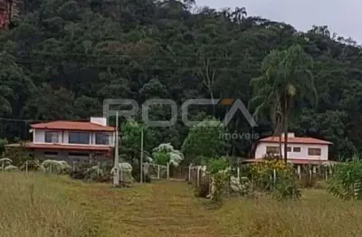Chácara exuberante com 4 suítes e 10 vagas de garagem em são carlos