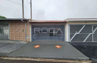 Casa padrão com churrasqueira no bairro jardim tangará em são carlos
