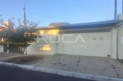 Casa de 2 dormitórios com suíte e churrasqueira em residencial samambaia