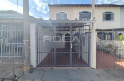 Sobrado aconchegante no jardim brasil, são carlos - 2 dormitórios e garagem coberta