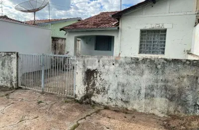 Aluguel de casa padrão com 2 dormitórios na vila boa vista em são carlos