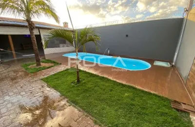 Linda casa com área de lazer em arcoville, são carlos