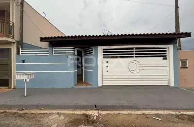 Casa à venda no jardim embaré, são carlos: 2 dormitórios, suíte, armários, garagem coberta!