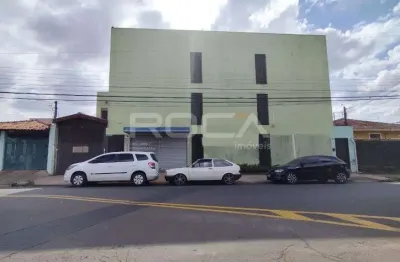 Barracão / galpão de 600,00m², com 7 salas, 6 banheiros, à venda e locação no jardim nova santa paula!