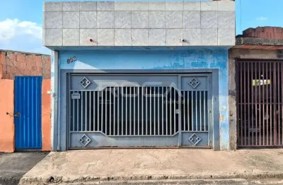Casa à venda no bairro cidade aracy, são carlos: 2 dormitórios, edícula com 1 dormitório
