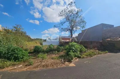 Terreno à venda na Rua Romeu Casale, Jardim de Cresci, São Carlos