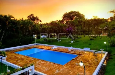 Chácara de 5 dormitórios com piscina e portaria 24 horas em parque itaipu, são carlos