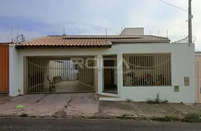 Casa com 3 quartos à venda na Avenida Maranhão, 316, Jardim Pacaembu, São Carlos