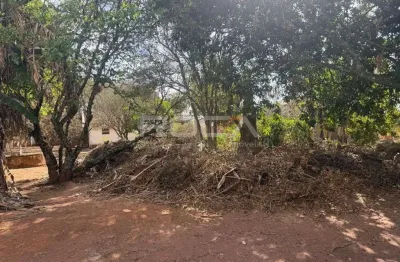 Terreno à venda na Rua Mauro Dias Correia, Residencial Samambaia, São Carlos