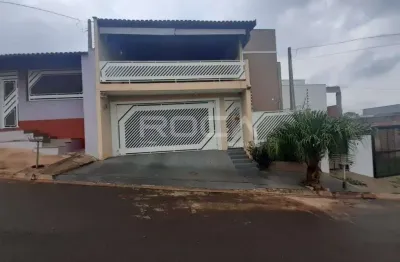 Espaçosa casa à venda no jardim das torres, são carlos - 3 dormitórios, 2 suítes e garagem para 2 carros!