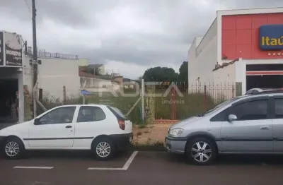 Terreno à venda na Avenida Sallum, 1000, Vila Prado, São Carlos