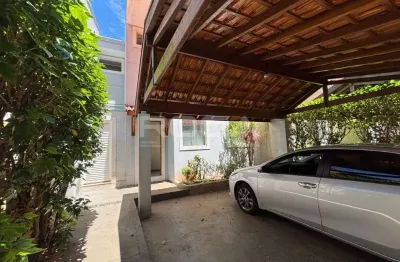 Sobrado de 3 dormitórios em condomínio à venda em Planalto Paraíso, São Carlos