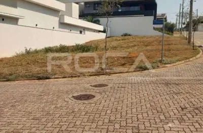 Terreno à venda em condomínio exclusivo no bairro Parque Faber Castell, São Carlos