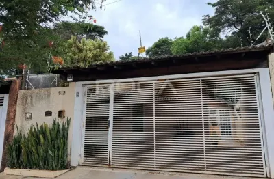 Casa Padrão à Venda no Douradinho, São Carlos - Conforto e Praticidade em um Só Lugar!