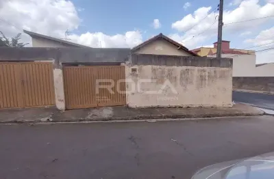 Casa padrão à venda na vila costa do sol, são carlos: 3 dormitórios, 2 banheiros e 4 garagens!