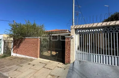 Casa padrão com 3 dormitórios na vila costa do sol, são carlos
