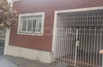 Casa padrão à venda no centro de são carlos - 3 dormitórios!
