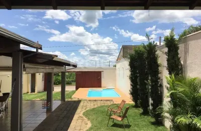 Casa padrão à venda em jardim embaré, são carlos - 2 dormitórios, suíte e 4 garagens