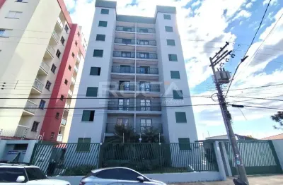 Apartamento à venda e locação no jardim lutfalla, são carlos: 1 dormitório, armários na cozinha e box nos banheiros