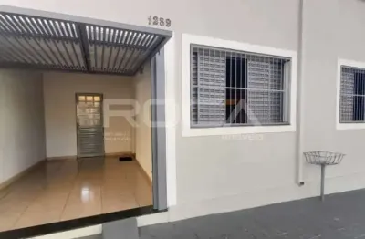 Linda casa à venda no centro de são carlos - 3 quartos, armários, garagem