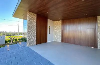 Casa térrea alto padrão à venda em condomínio Resort, Cascavel/Pr