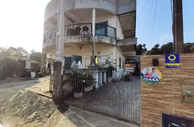 Imóvel com 5 unidades de apartamentos locados com rentabilidade mensal.