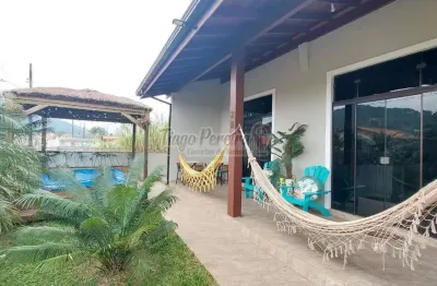 Casa para Venda em Palhoça, Praia de Fora, 4 dormitórios, 2 suítes, 4 banheiros, 1 vaga