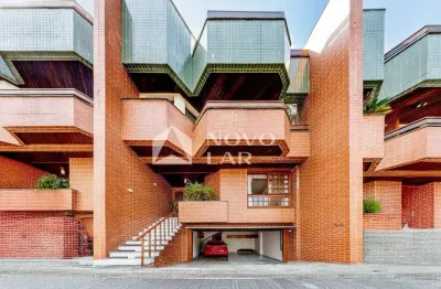 Casa em condomínio fechado com 4 quartos à venda na Rua Monte Alverne, 65, Chácara das Pedras, Porto Alegre por R$ 1.488.000