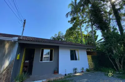 Casa para Venda em Itajaí, Dom Bosco, 2 dormitórios, 1 banheiro, 2 vagas