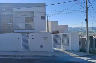 sobrado à venda no bairro Jardim Bandeirantes - Poços de Caldas/MG