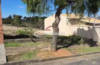 Terreno à venda no Loteamento Campo das Aroeiras, Poços de Caldas 