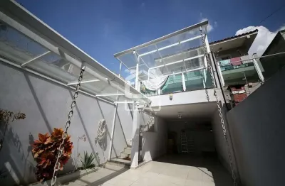 Sobrado de 200m² com 3 dormitórios e 3 vagas, à venda, por r$ 730.000,00 na vila inglesa, são paulo