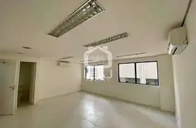 3 salas unificadas à venda no itaim bibi, 95m², 3 banheiros e 3 vagas de garagem - r$ 1.140.000,00