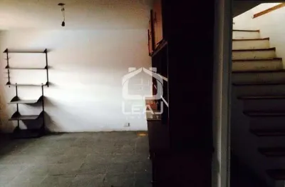 Casa de 700m² com 4 quartos e 6 vagas de garagem no parque maria helena